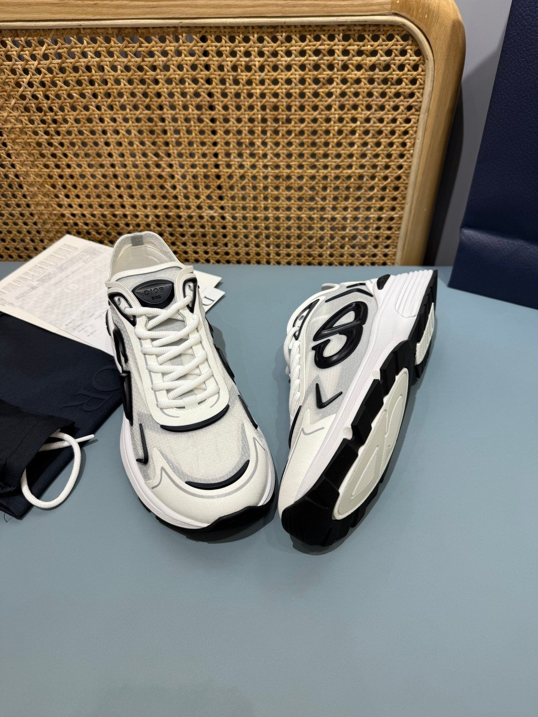 Sneakers B30 Countdown 'Blanc et Noir' — vue 26