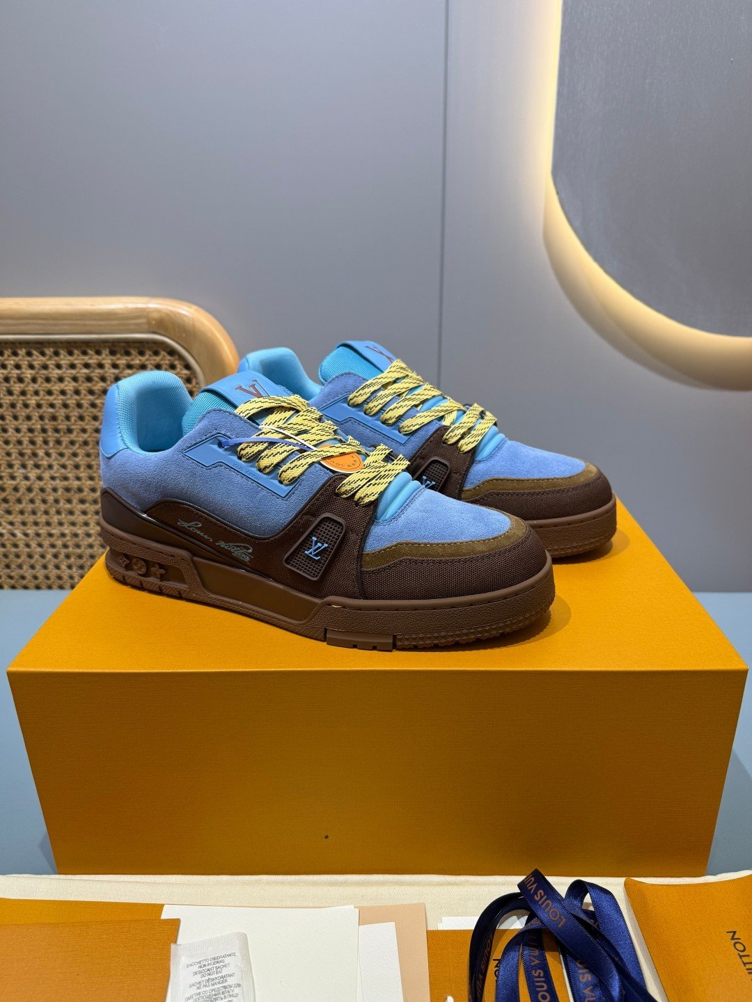 Sneakers Trainer 'Bleu Marron' — vue 28