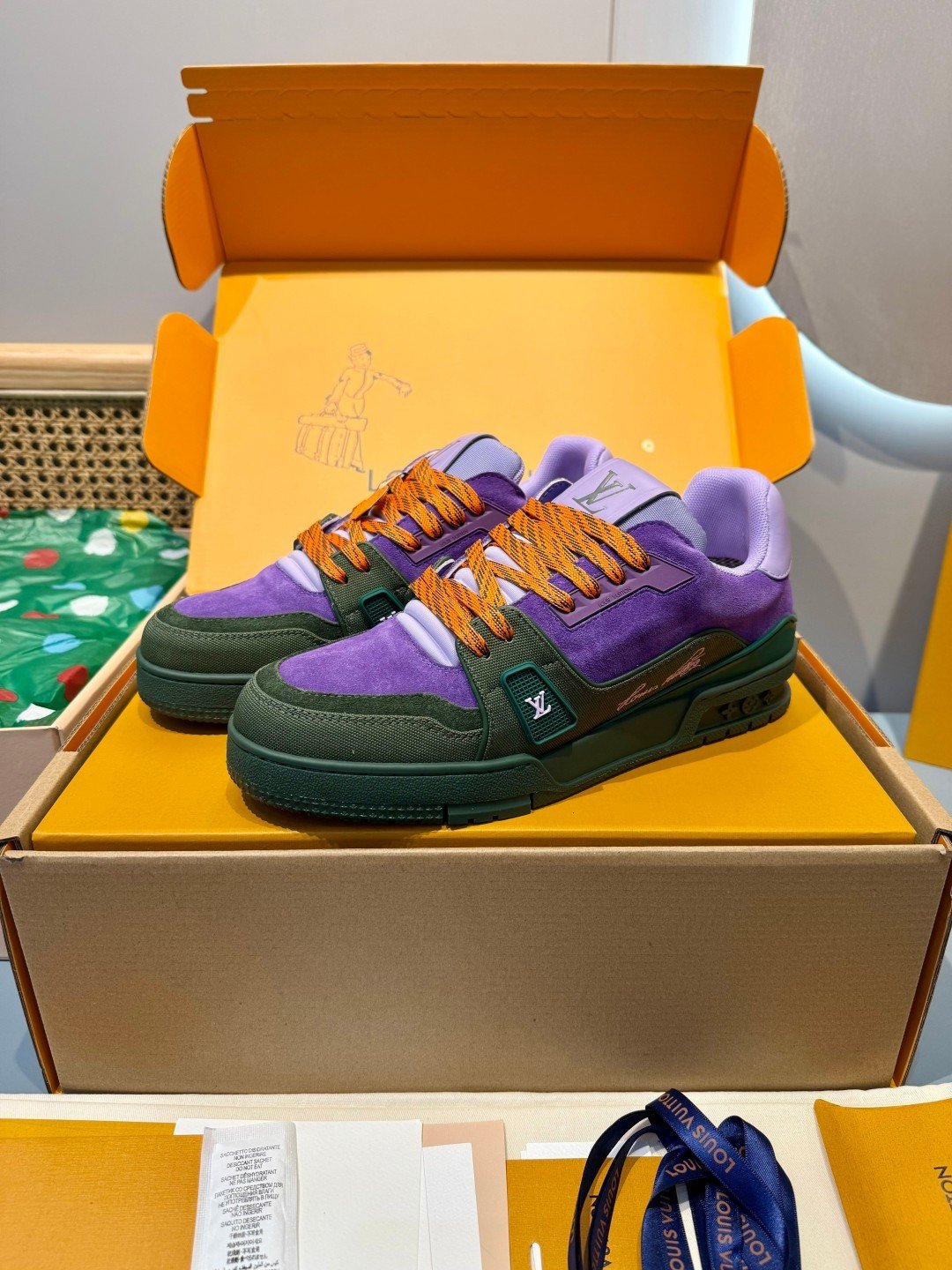 Sneakers Trainer 'Violet Vert' — vue 4
