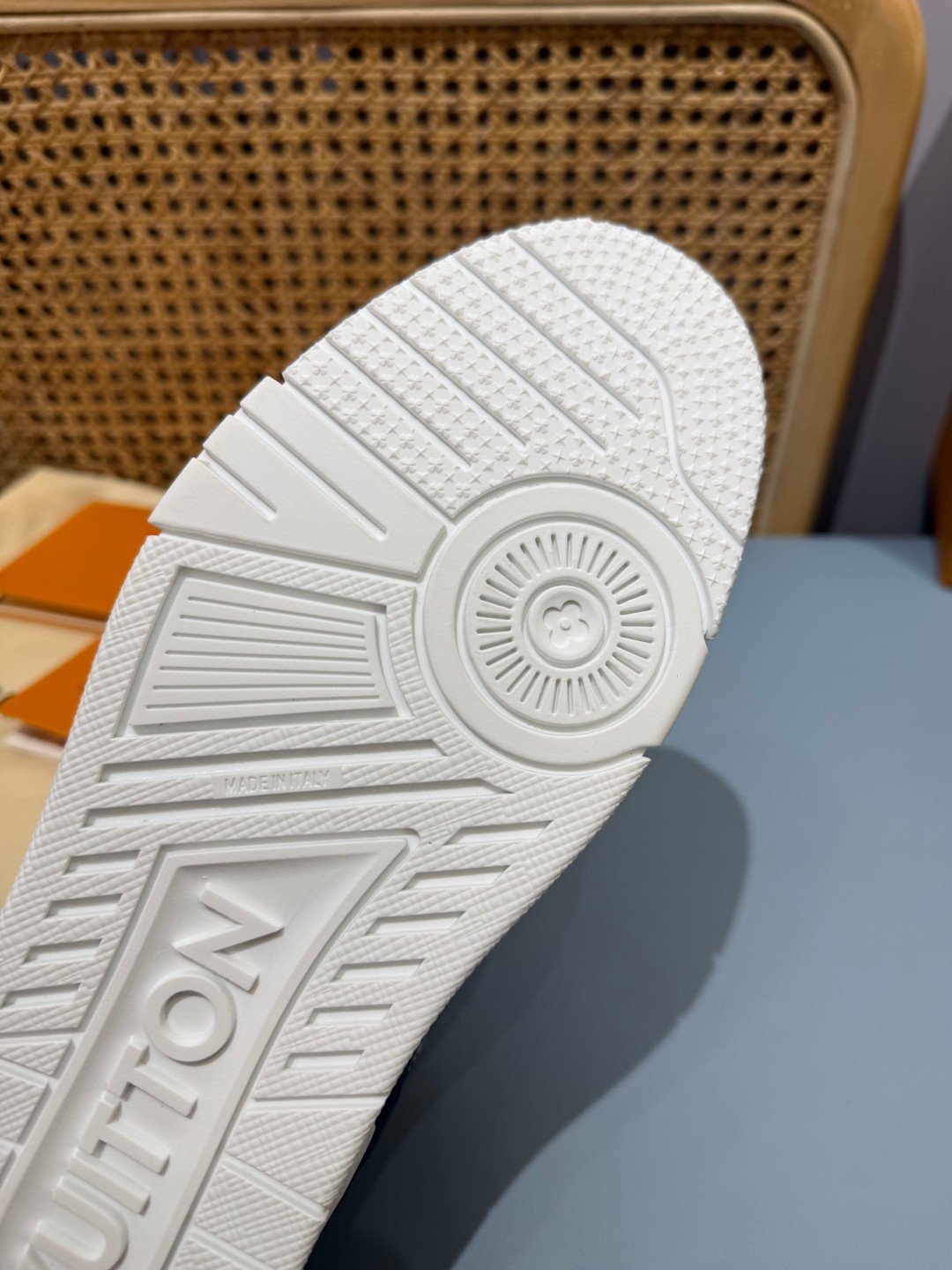 Sneakers Trainer 'Bleu Marine Verni' — vue 7