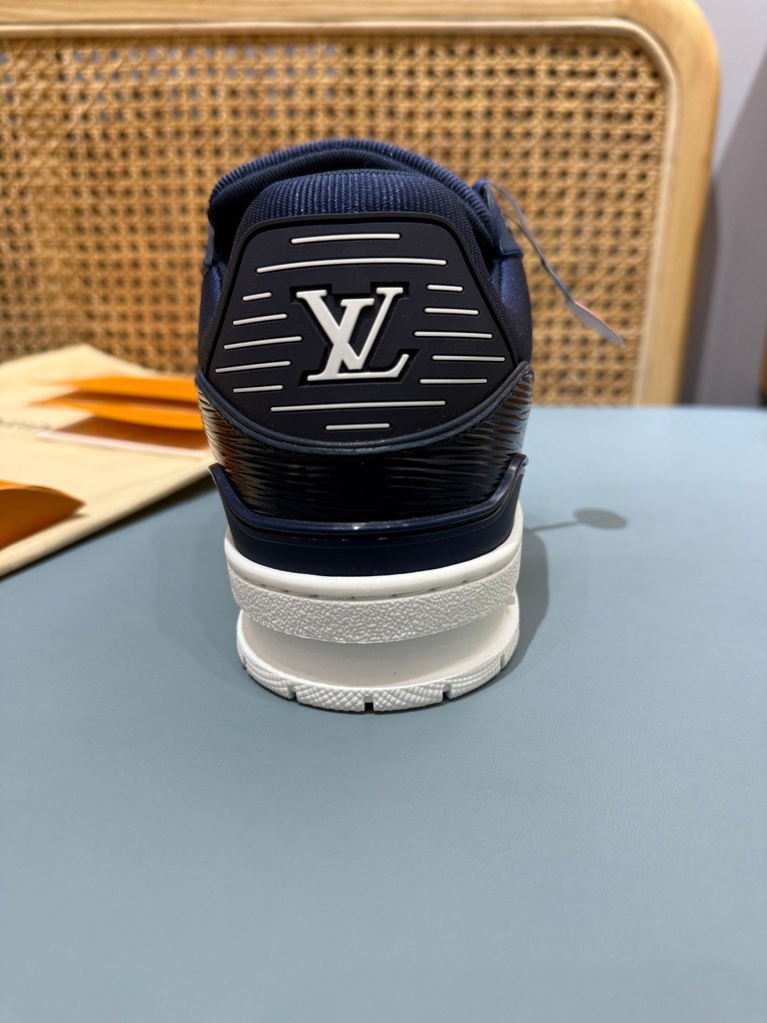Sneakers Trainer 'Bleu Marine Verni' — vue 10