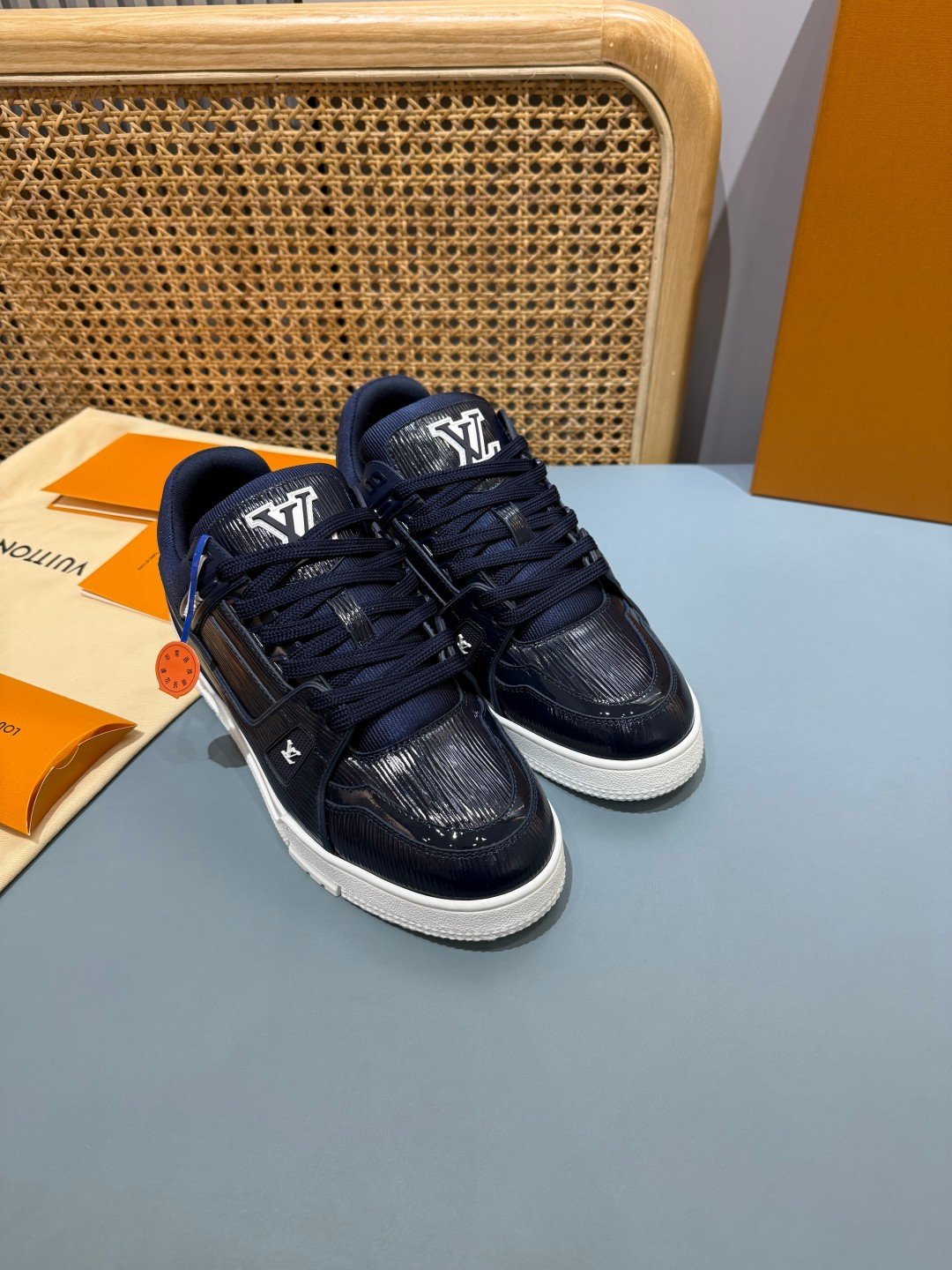 Sneakers Trainer 'Bleu Marine Verni' — vue 17