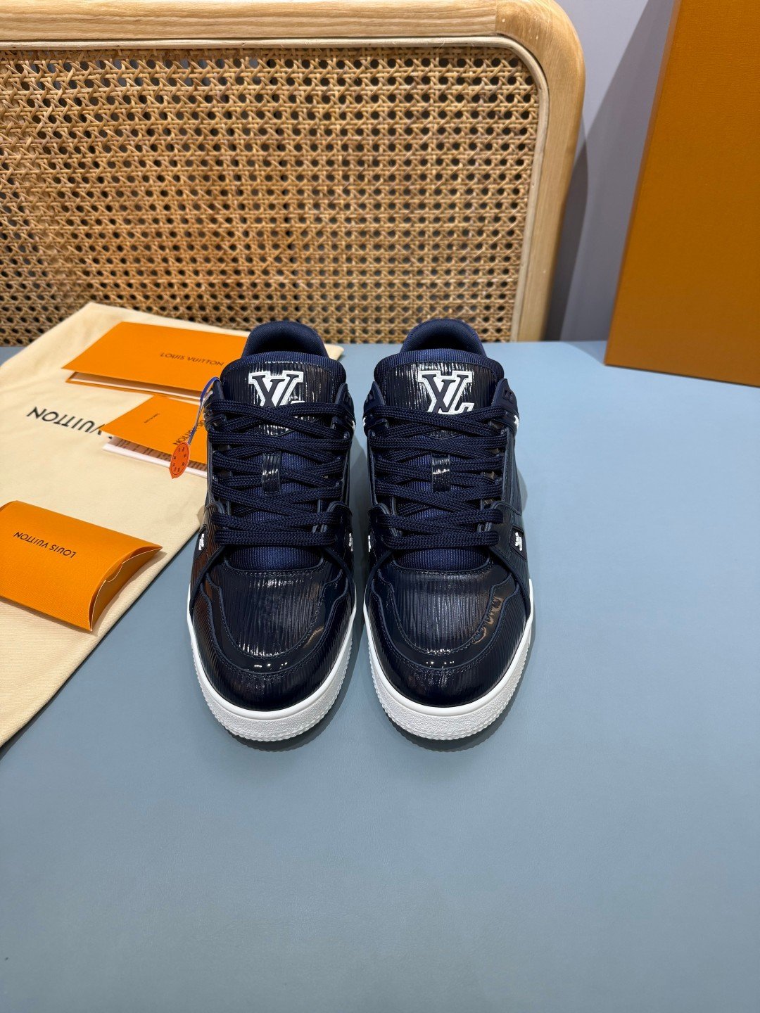 Sneakers Trainer 'Bleu Marine Verni' — vue 18