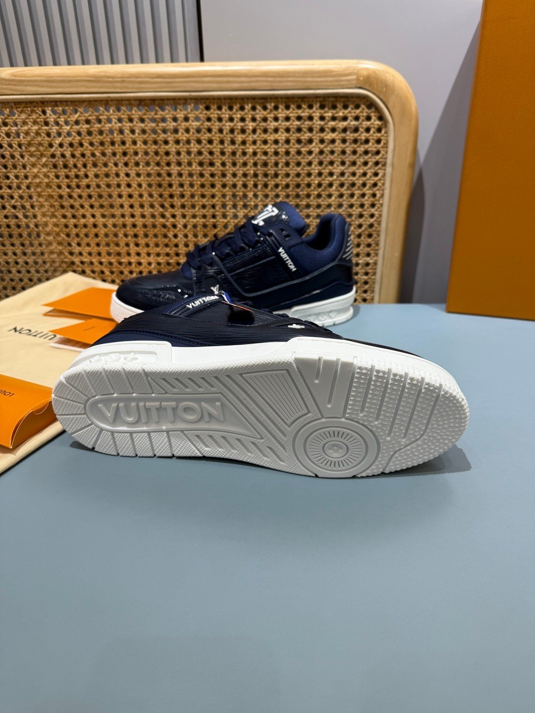 Sneakers Trainer 'Bleu Marine Verni' — vue 19