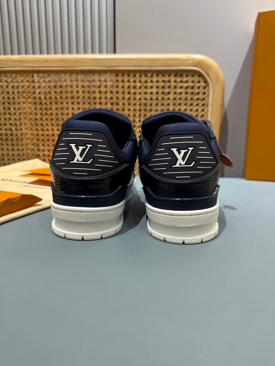 Sneakers Trainer 'Bleu Marine Verni' — vue 21