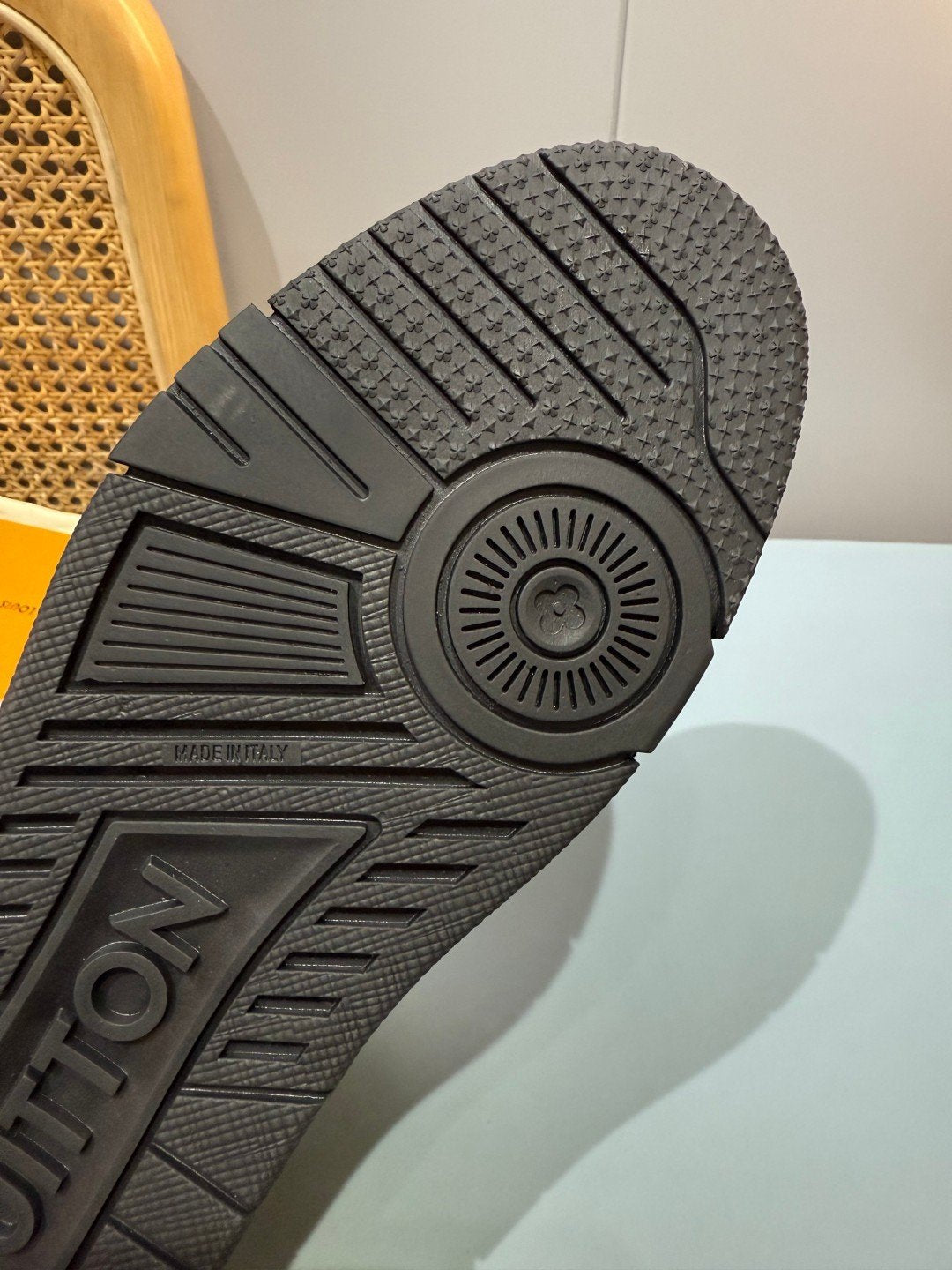 Sneakers Trainer 'Noir Verni' — vue 7