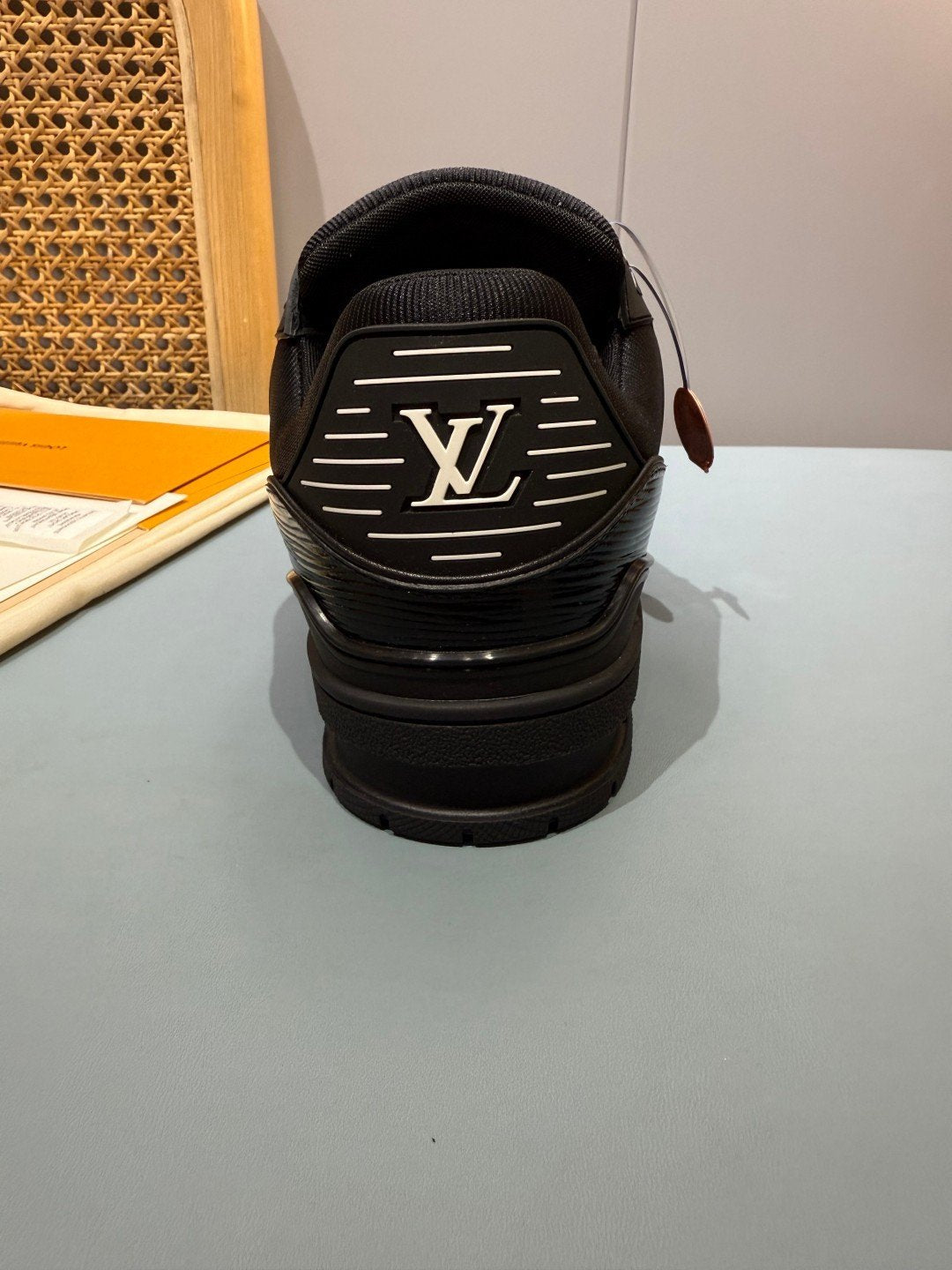 Sneakers Trainer 'Noir Verni' — vue 10