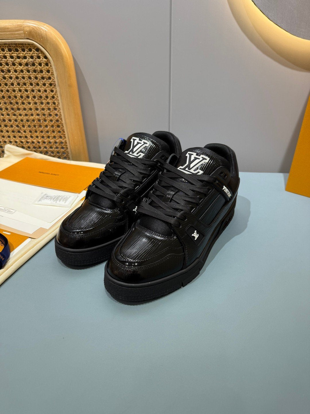 Sneakers Trainer 'Noir Verni' — vue 16
