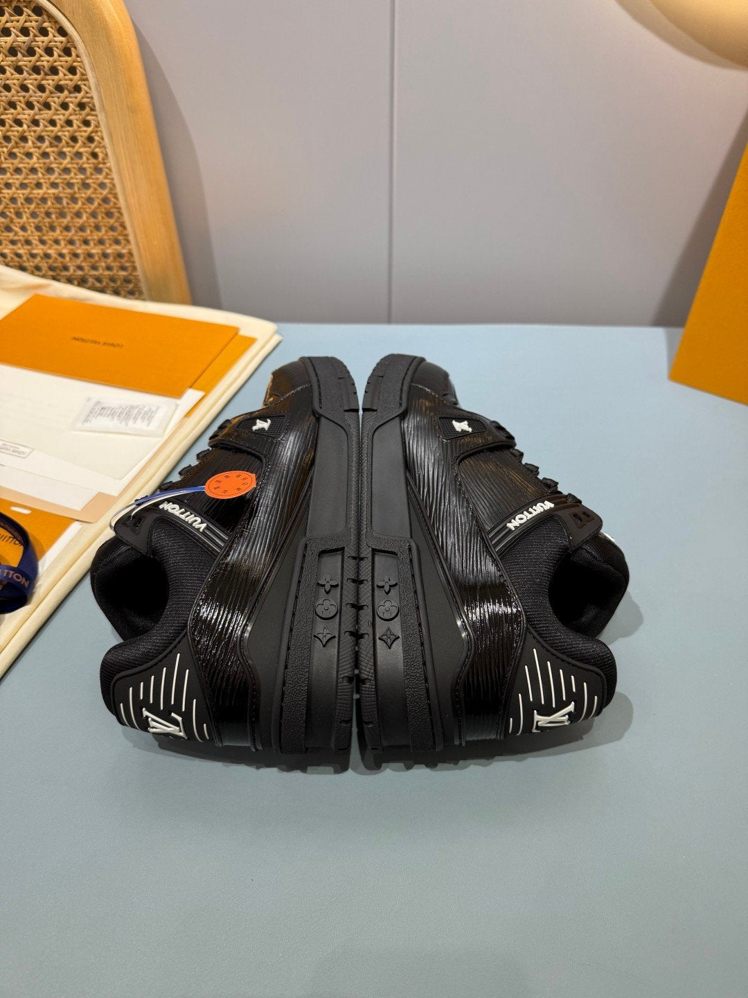 Sneakers Trainer 'Noir Verni' — vue 20