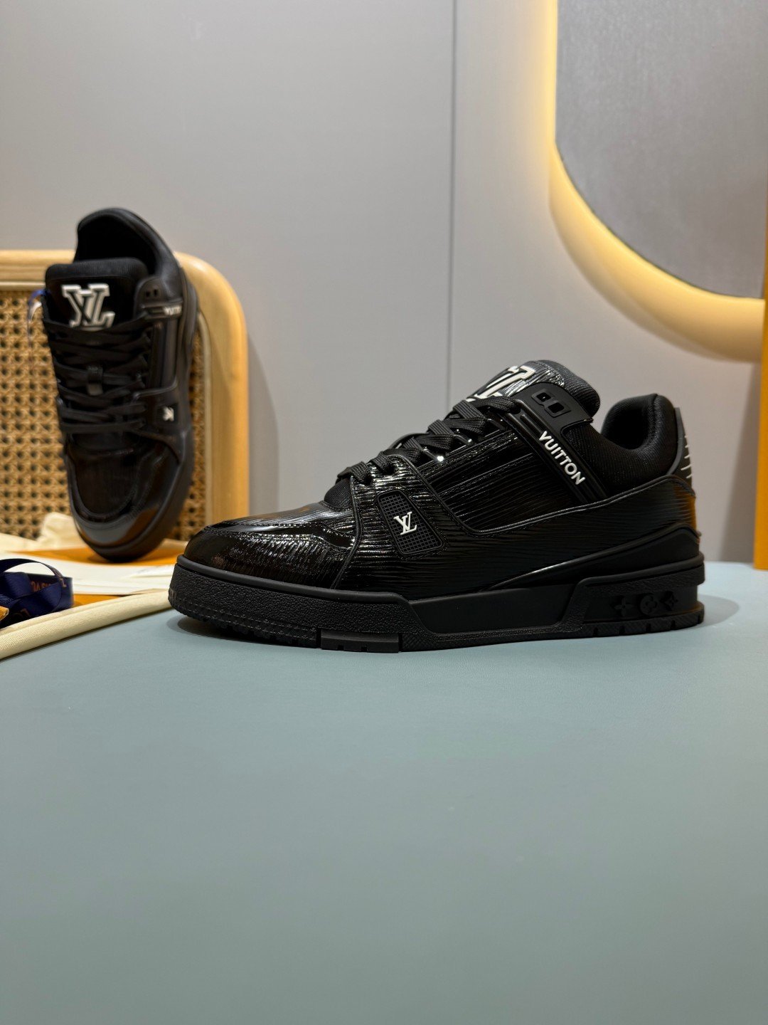 Sneakers Trainer 'Noir Verni' — vue 25