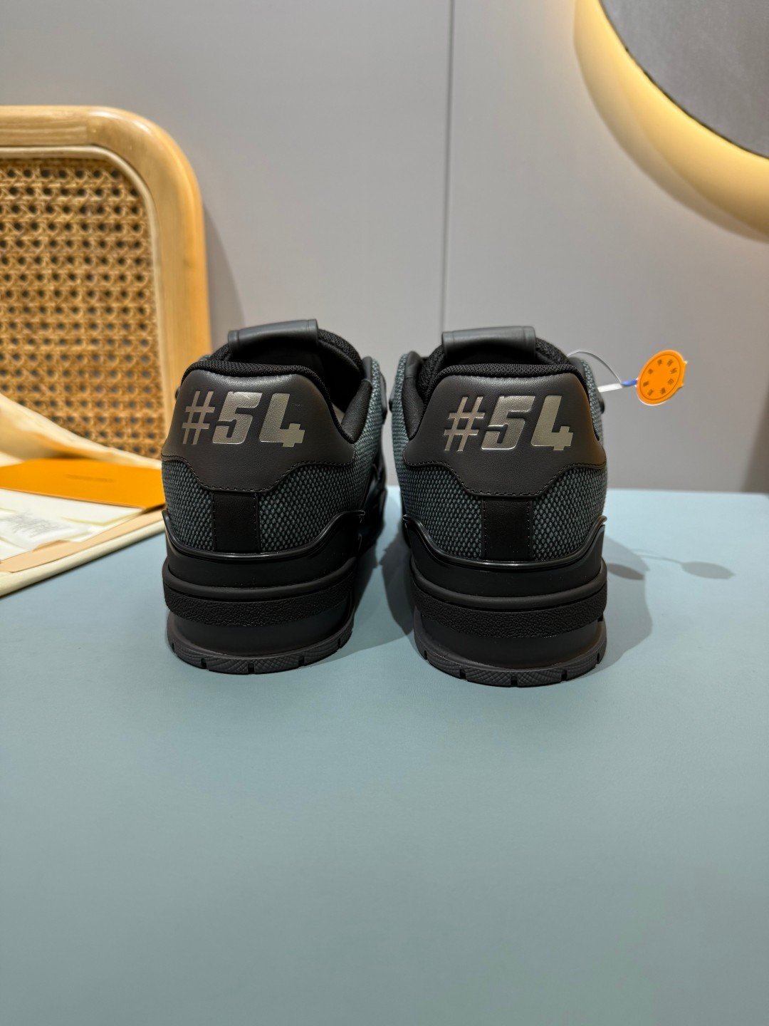 Sneakers Trainer 'Noir Mat Patch' — vue 21