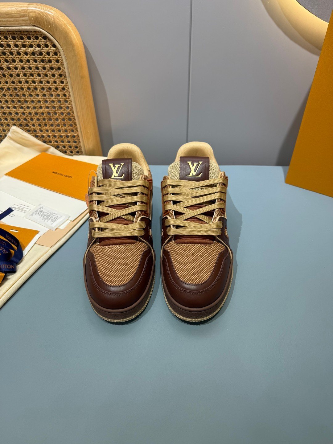 Sneakers Trainer 'Marron Patch' — vue 18