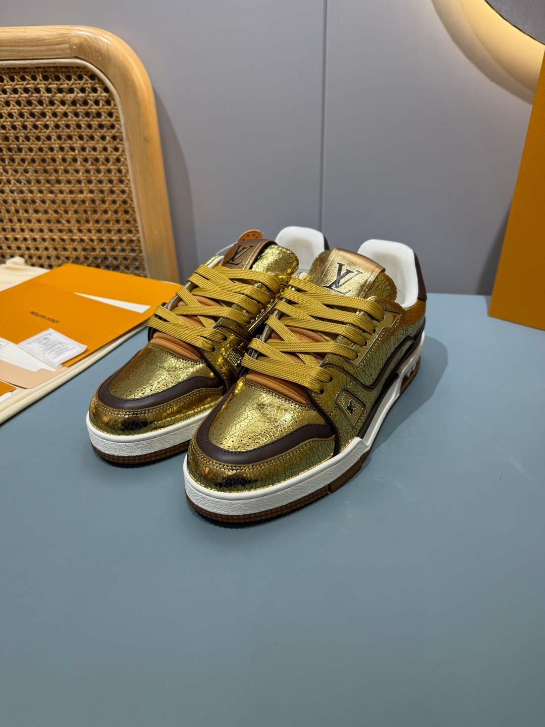 Sneakers Trainer 'Or Métallisé' — vue 16