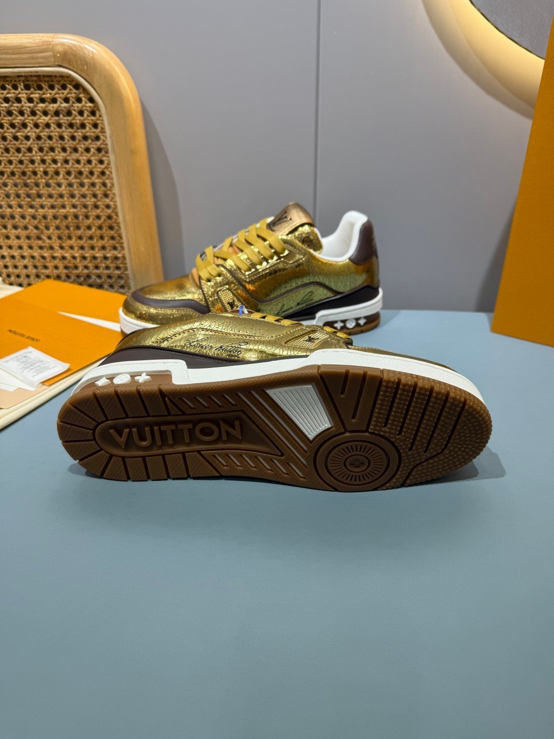 Sneakers Trainer 'Or Métallisé' — vue 19
