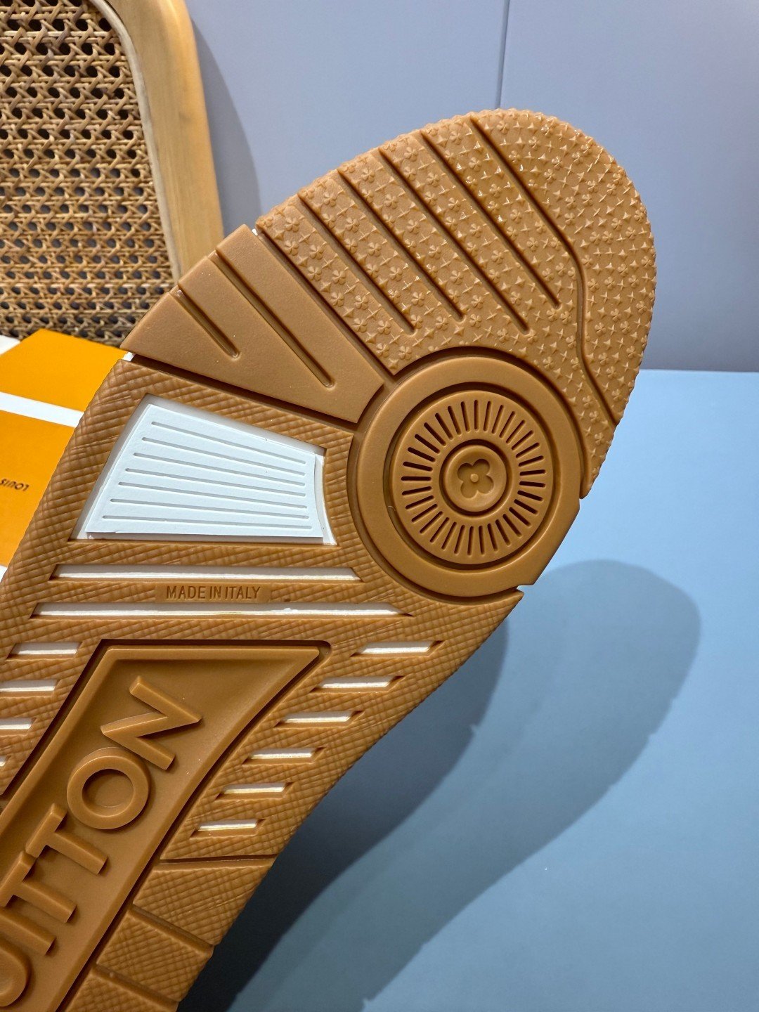 Sneakers Trainer 'Argent Miroir' — vue 8