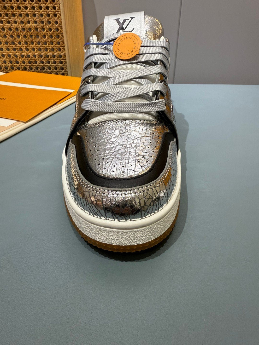 Sneakers Trainer 'Argent Miroir' — vue 10