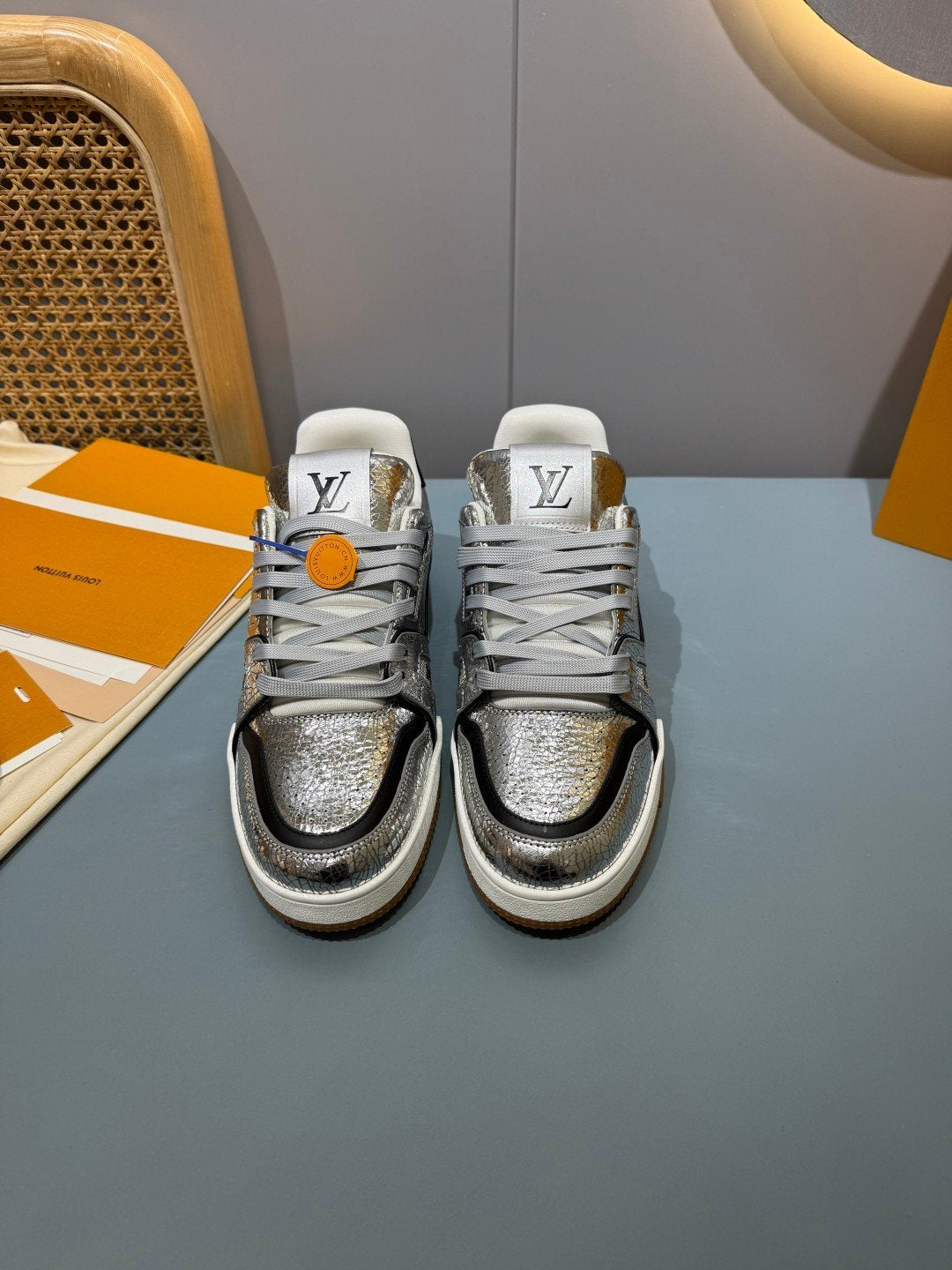 Sneakers Trainer 'Argent Miroir' — vue 19
