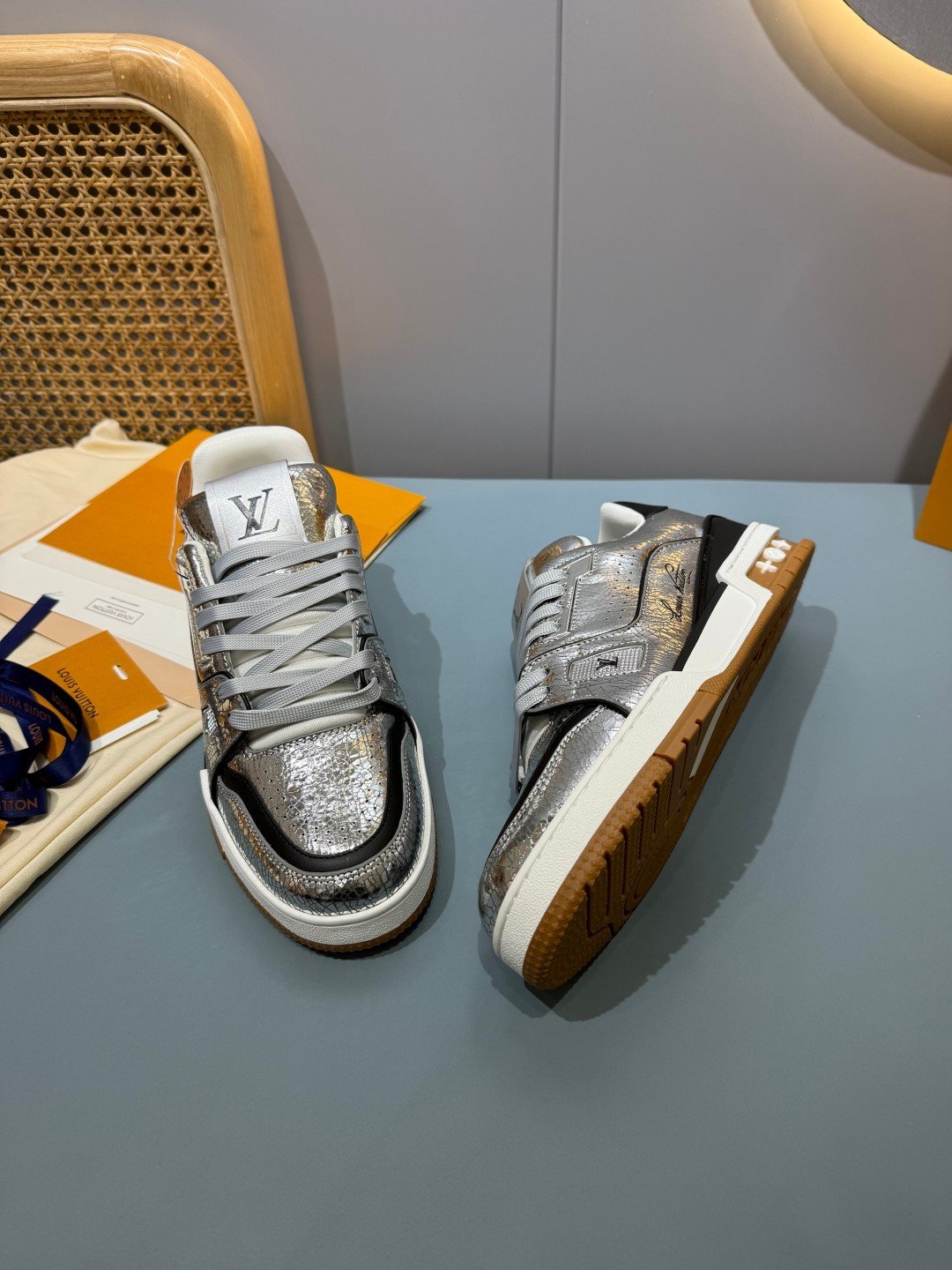 Sneakers Trainer 'Argent Miroir' — vue 27