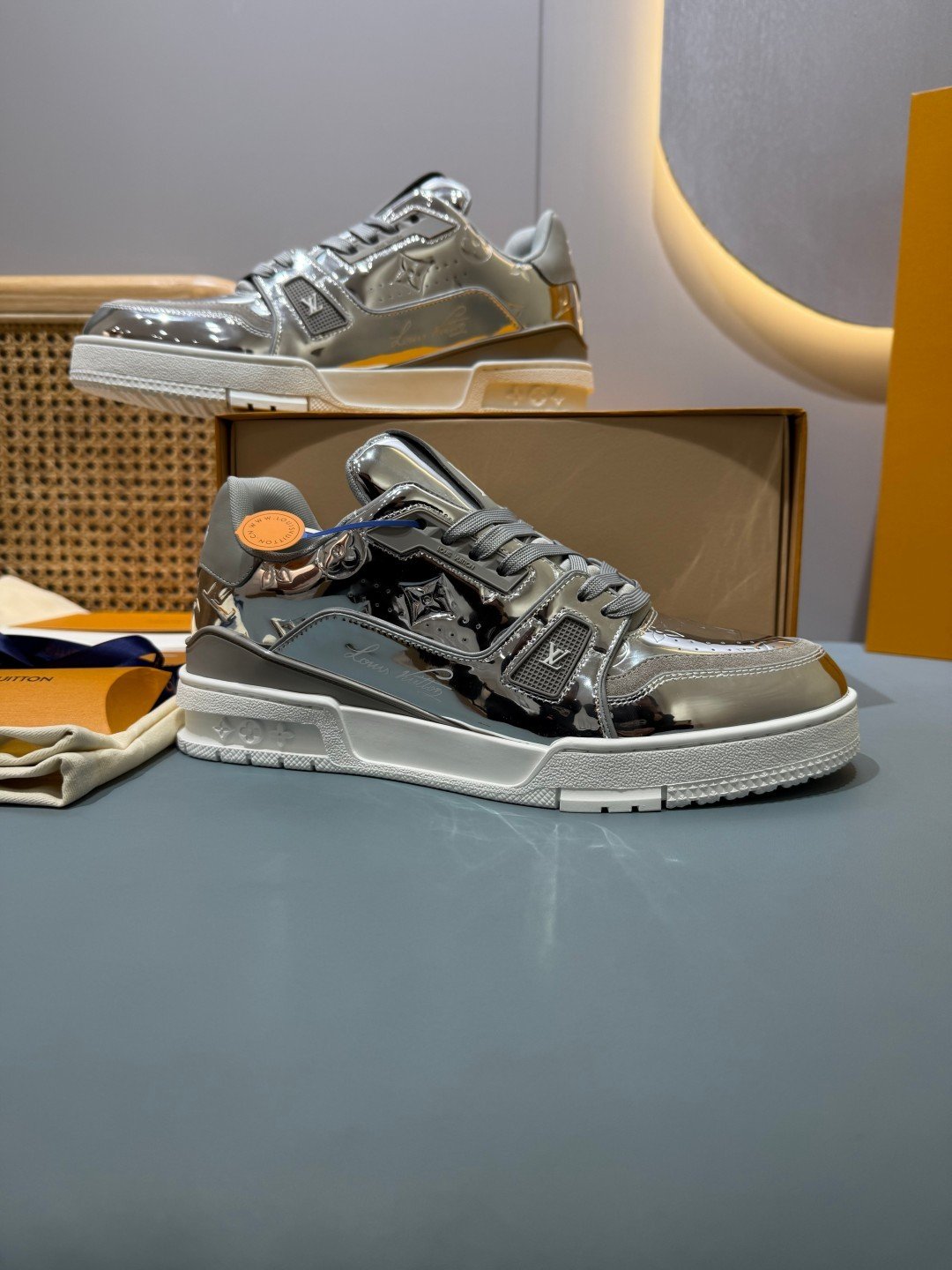 Sneakers Trainer 'Gris Métallisé' — vue 5