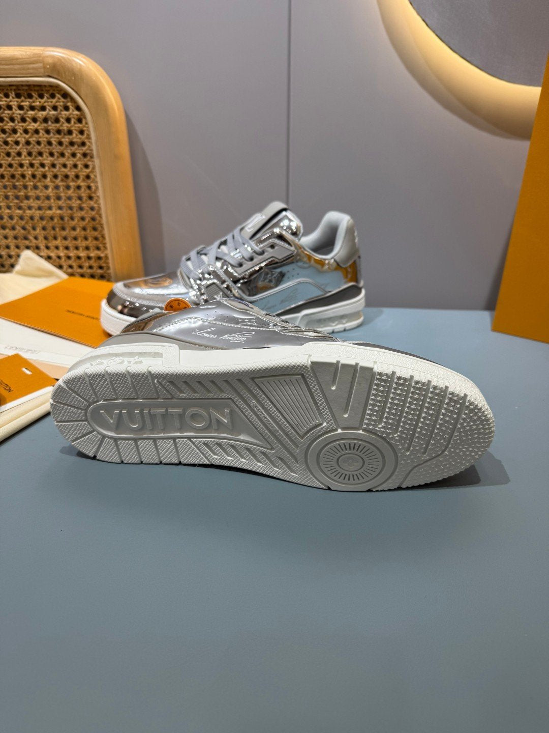 Sneakers Trainer 'Gris Métallisé' — vue 19