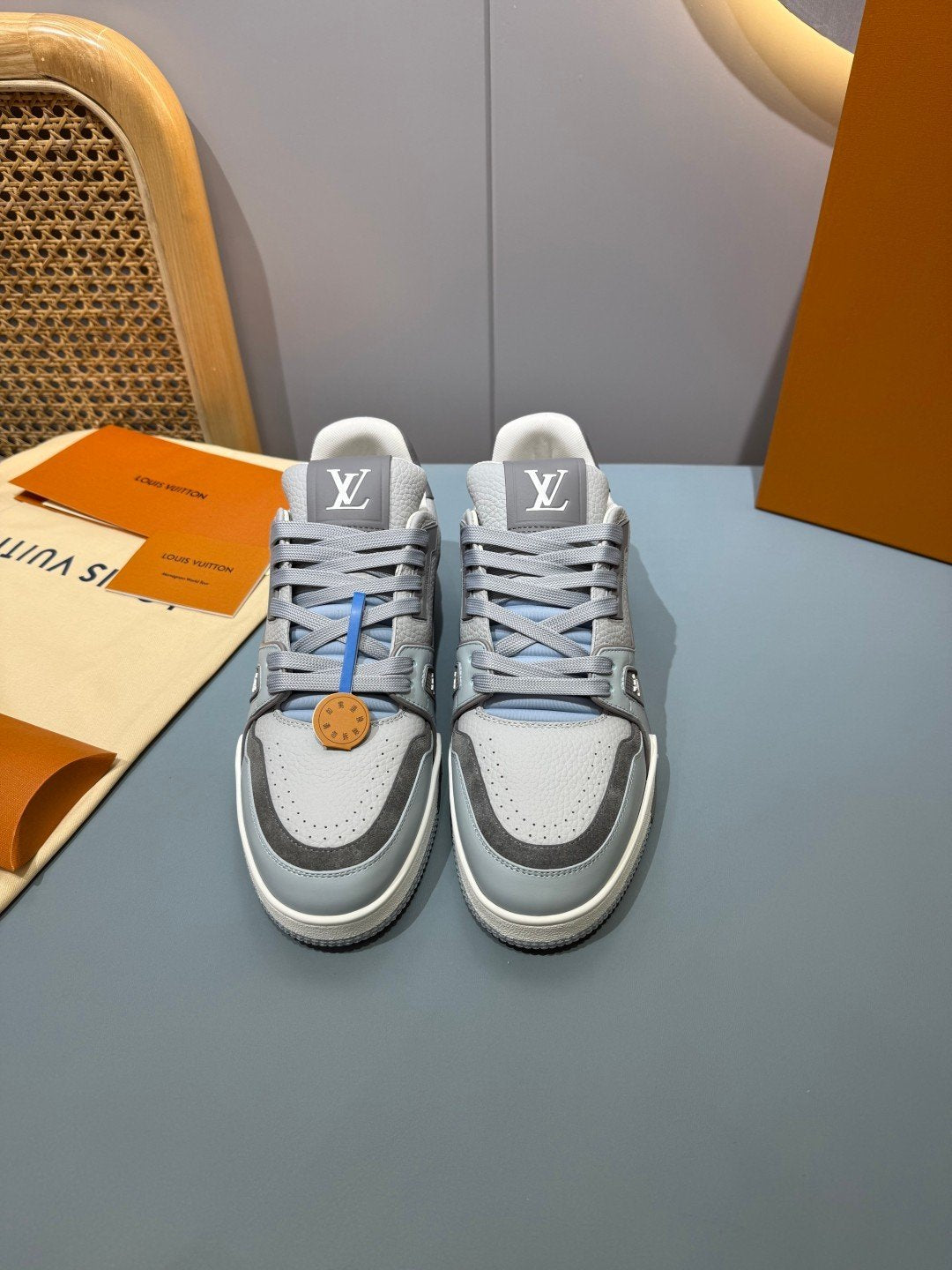 Sneakers Trainer 'Blanc Gris Orange' — vue 17