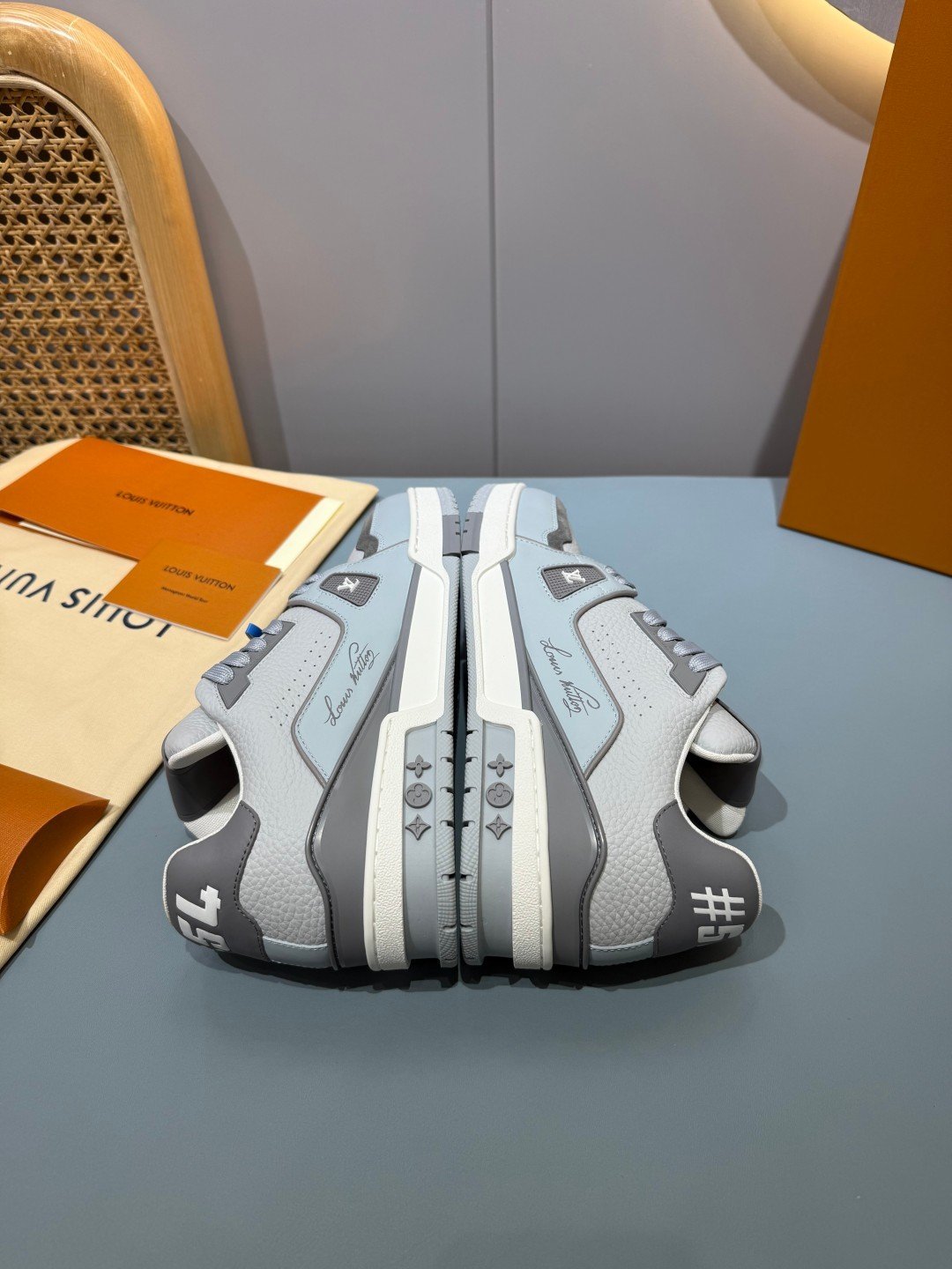 Sneakers Trainer 'Blanc Gris Orange' — vue 19