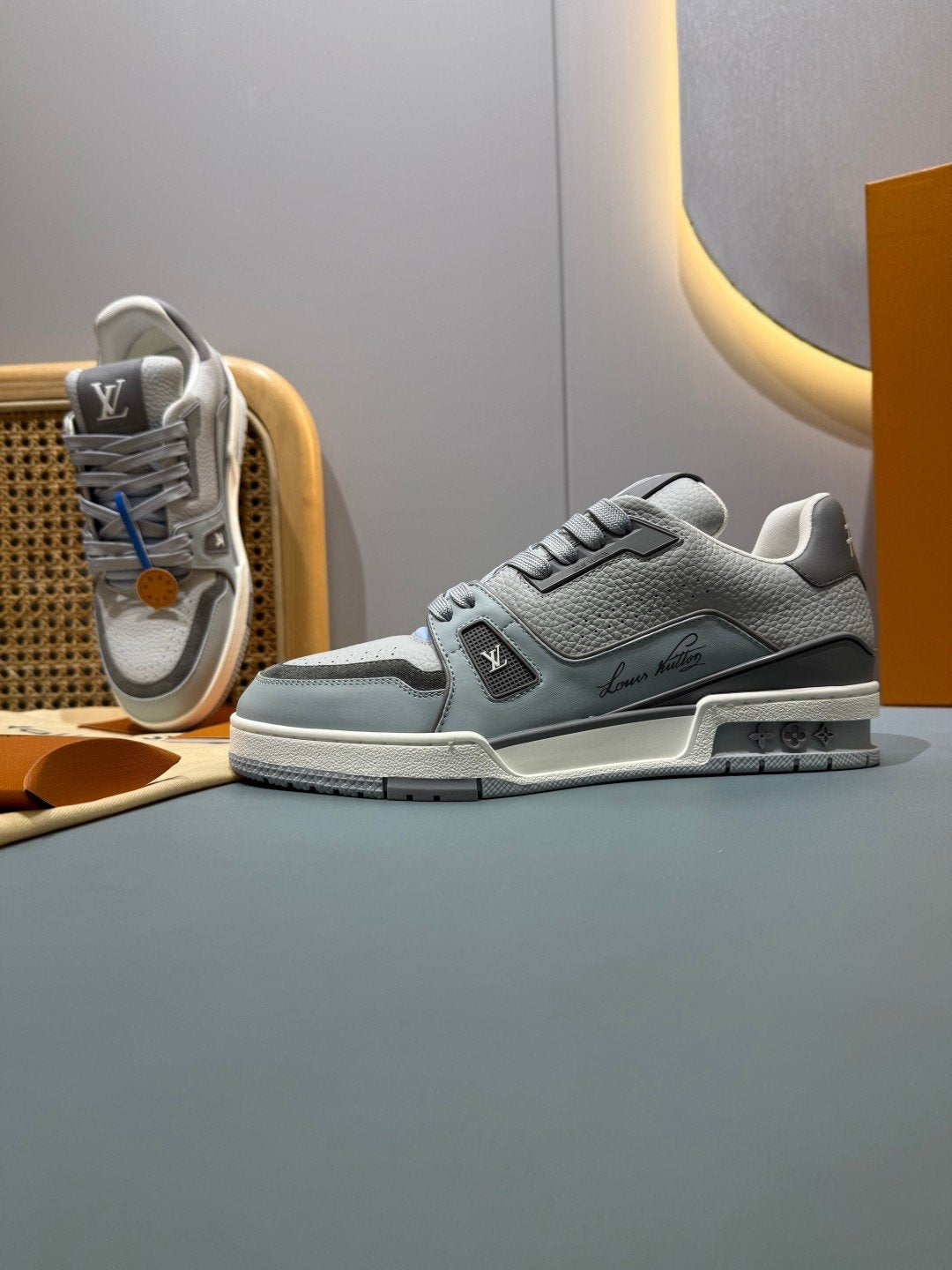 Sneakers Trainer 'Blanc Gris Orange' — vue 24