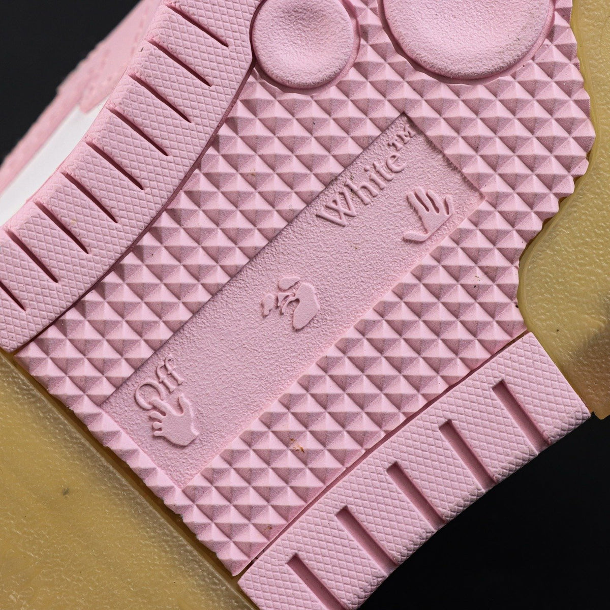 Off-White Out Of Office 'Blanc Rose' — vue 8