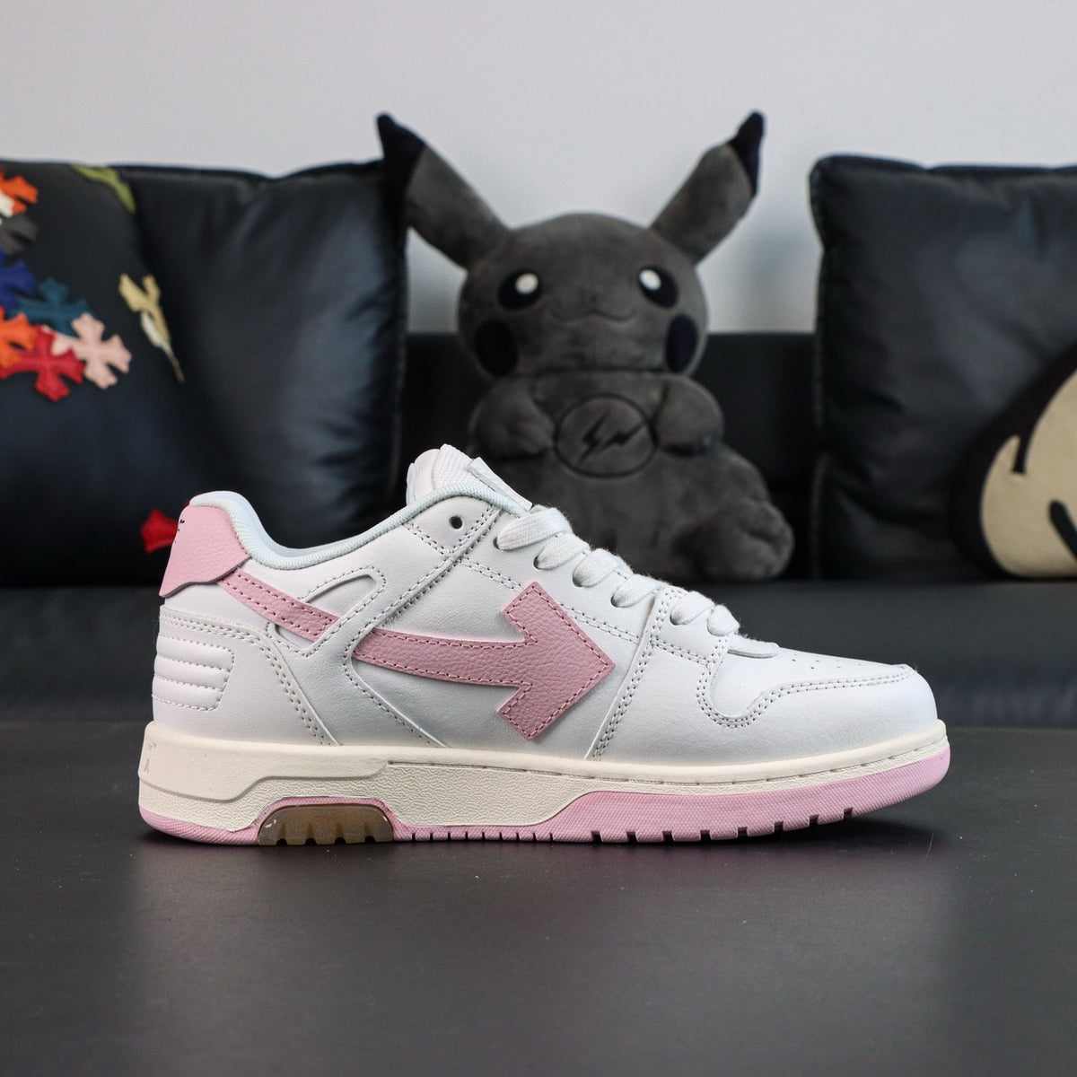 Off-White Out Of Office 'Blanc Rose' — vue 15