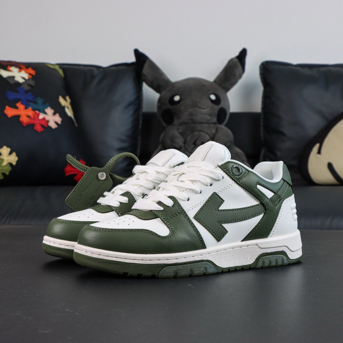Off-White Out Of Office 'Blanc Kaki'