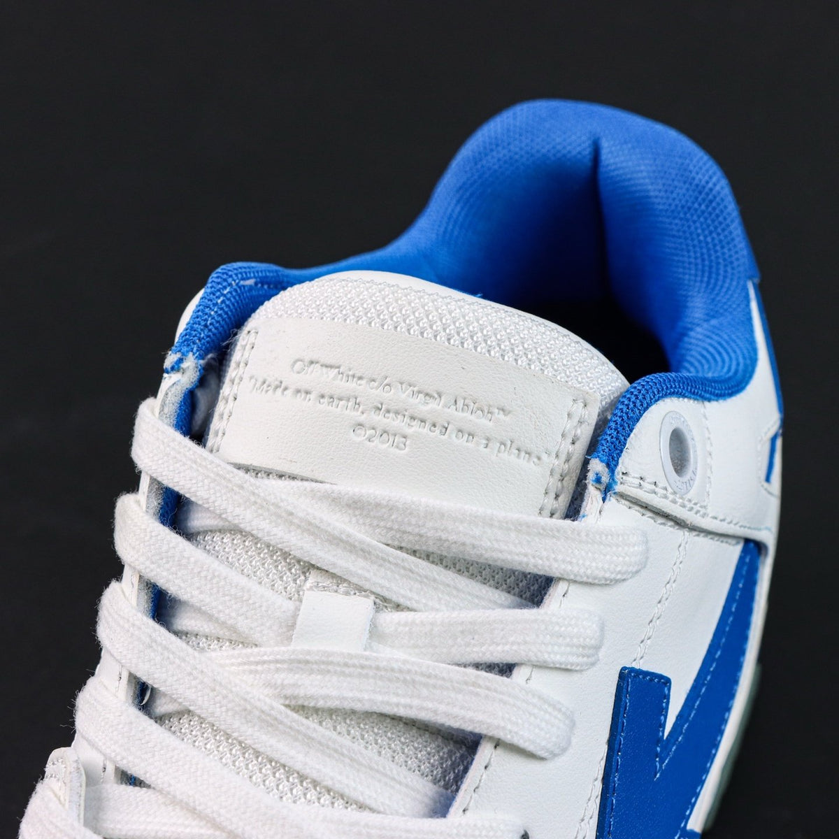 Off-White Out Of Office 'Blanc Bleu Roi' — vue 9