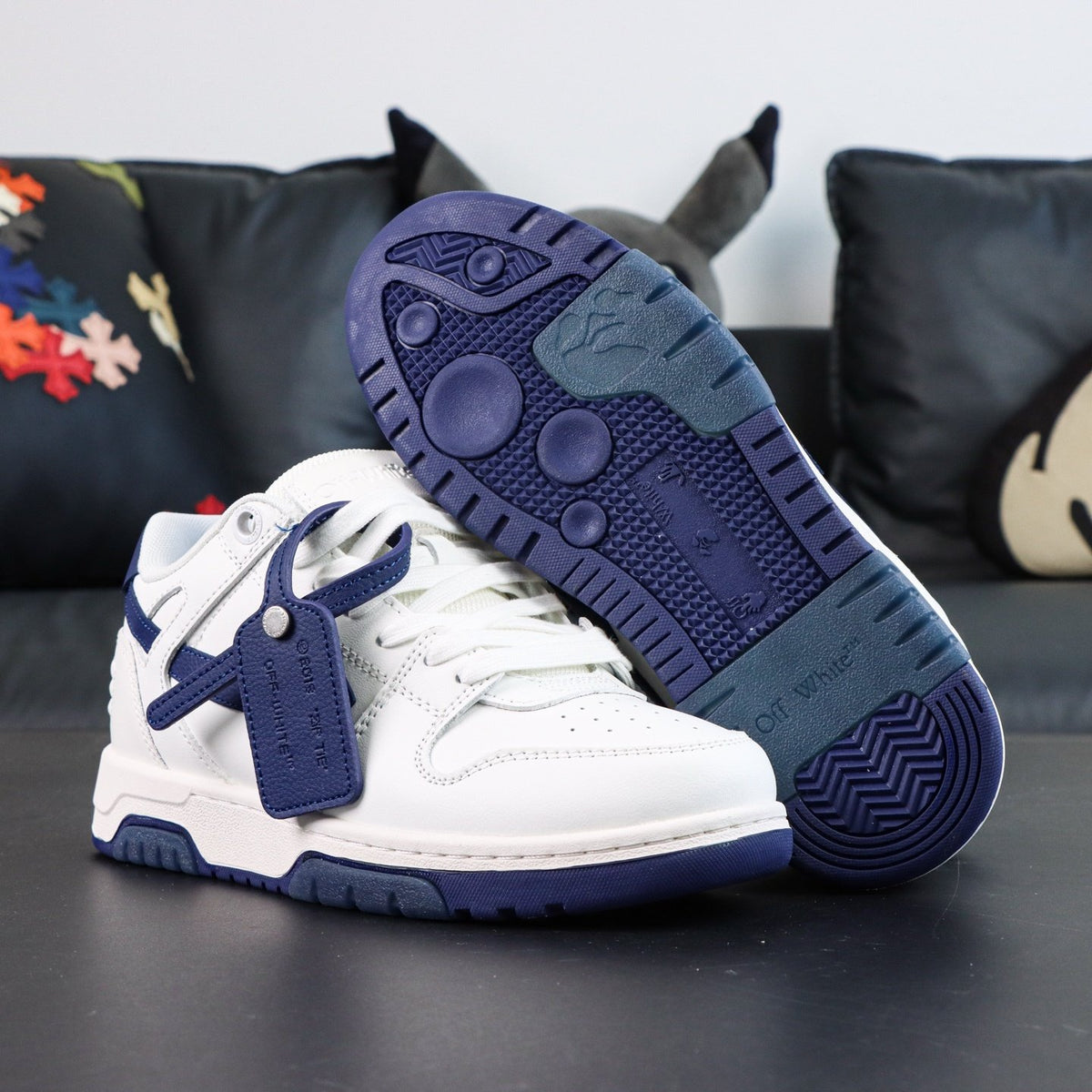 Off-White Out Of Office 'Blanc Bleu Nuit' — vue 17