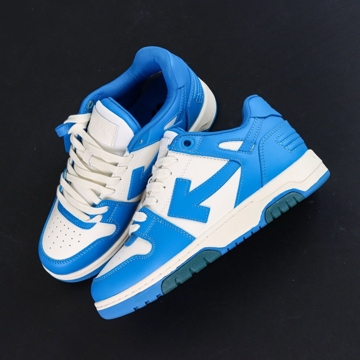 Off-White Out Of Office 'Bleu Électrique' — vue 11