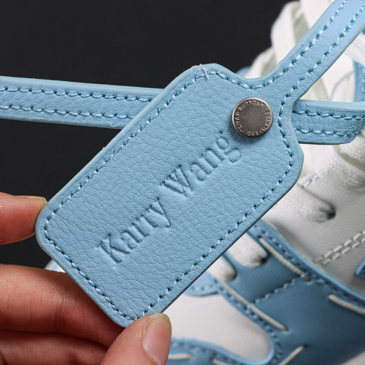 Off-White Out Of Office 'Bleu Ciel Pastel' — vue 4