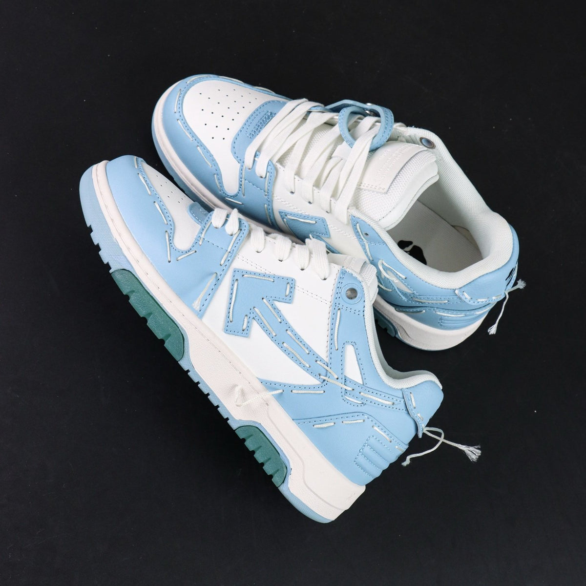 Off-White Out Of Office 'Bleu Ciel Pastel' — vue 12