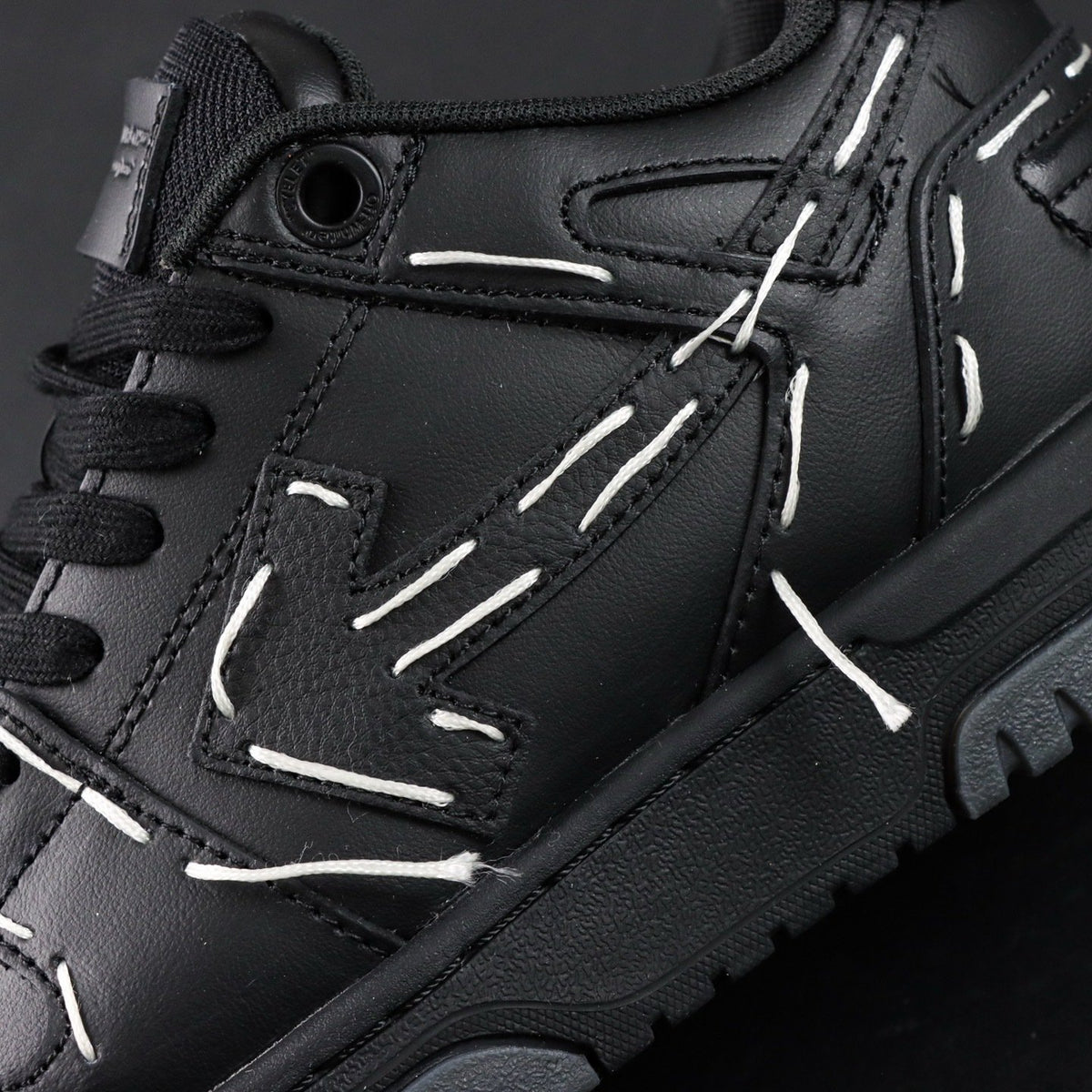 Off-White Out Of Office 'Noir Graphique' — vue 8