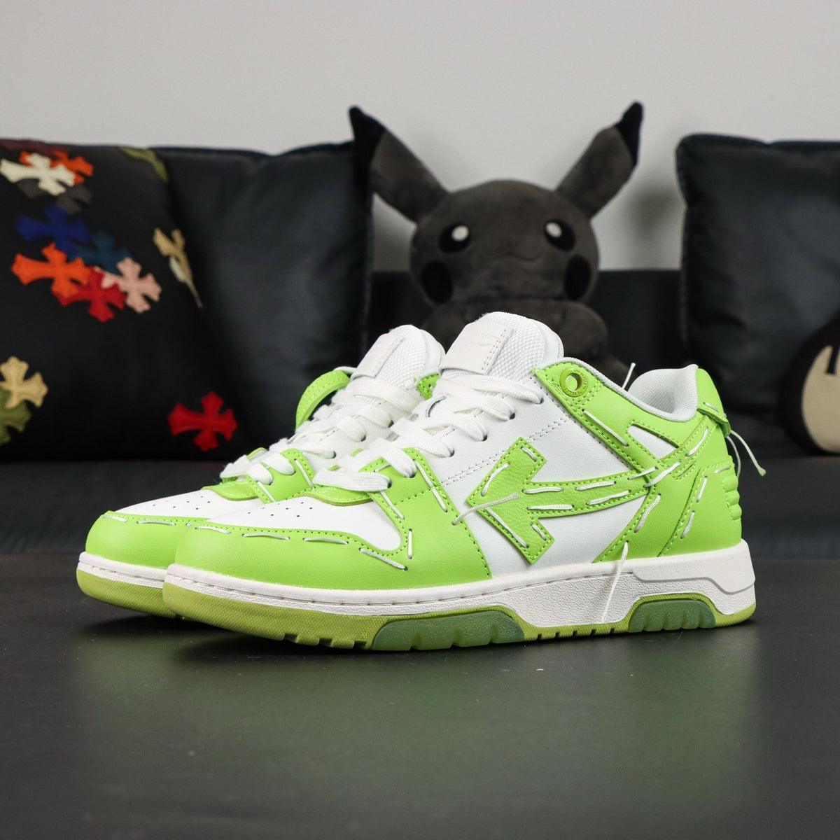 Off-White Out Of Office 'Vert Fluo'