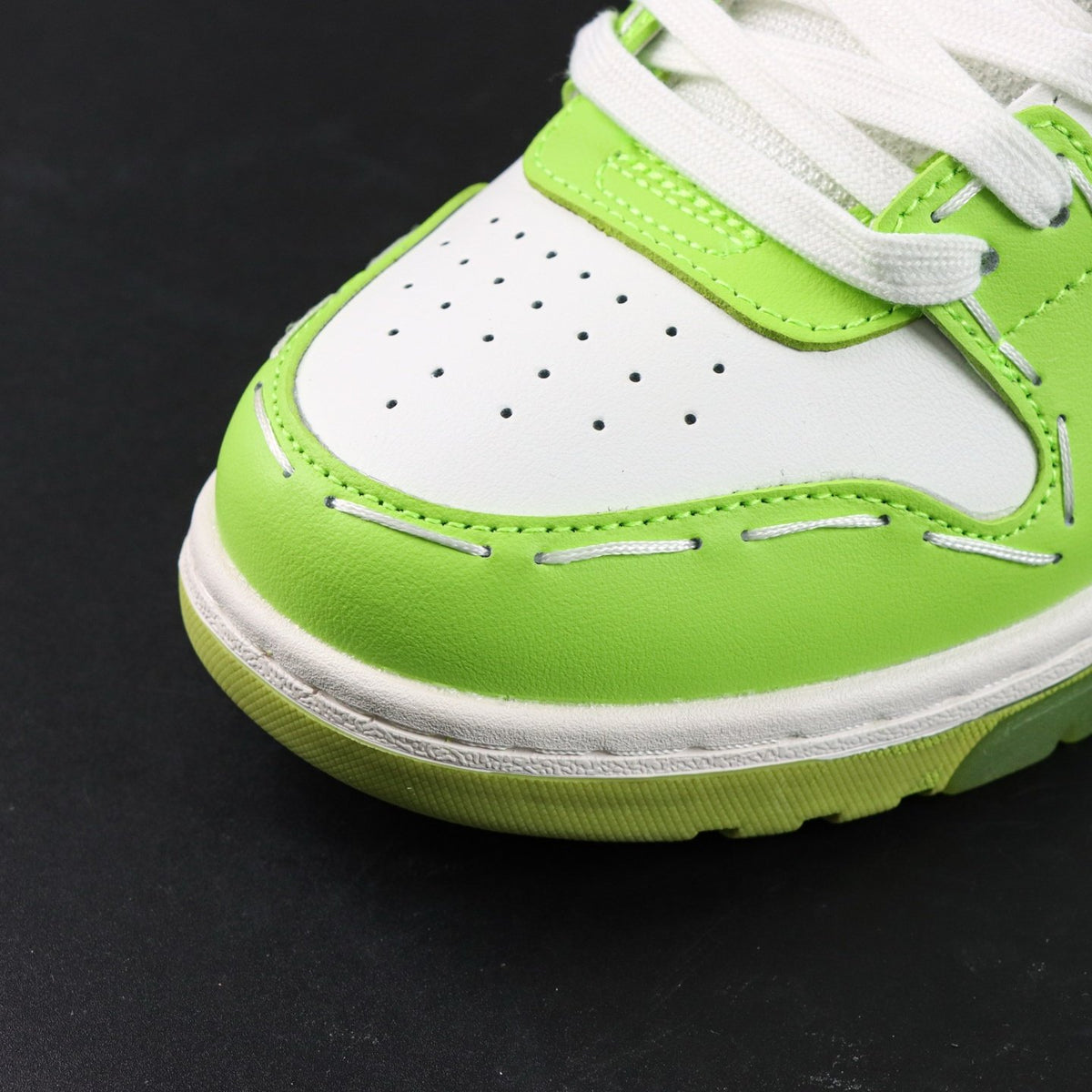 Off-White Out Of Office 'Vert Fluo' — vue 10