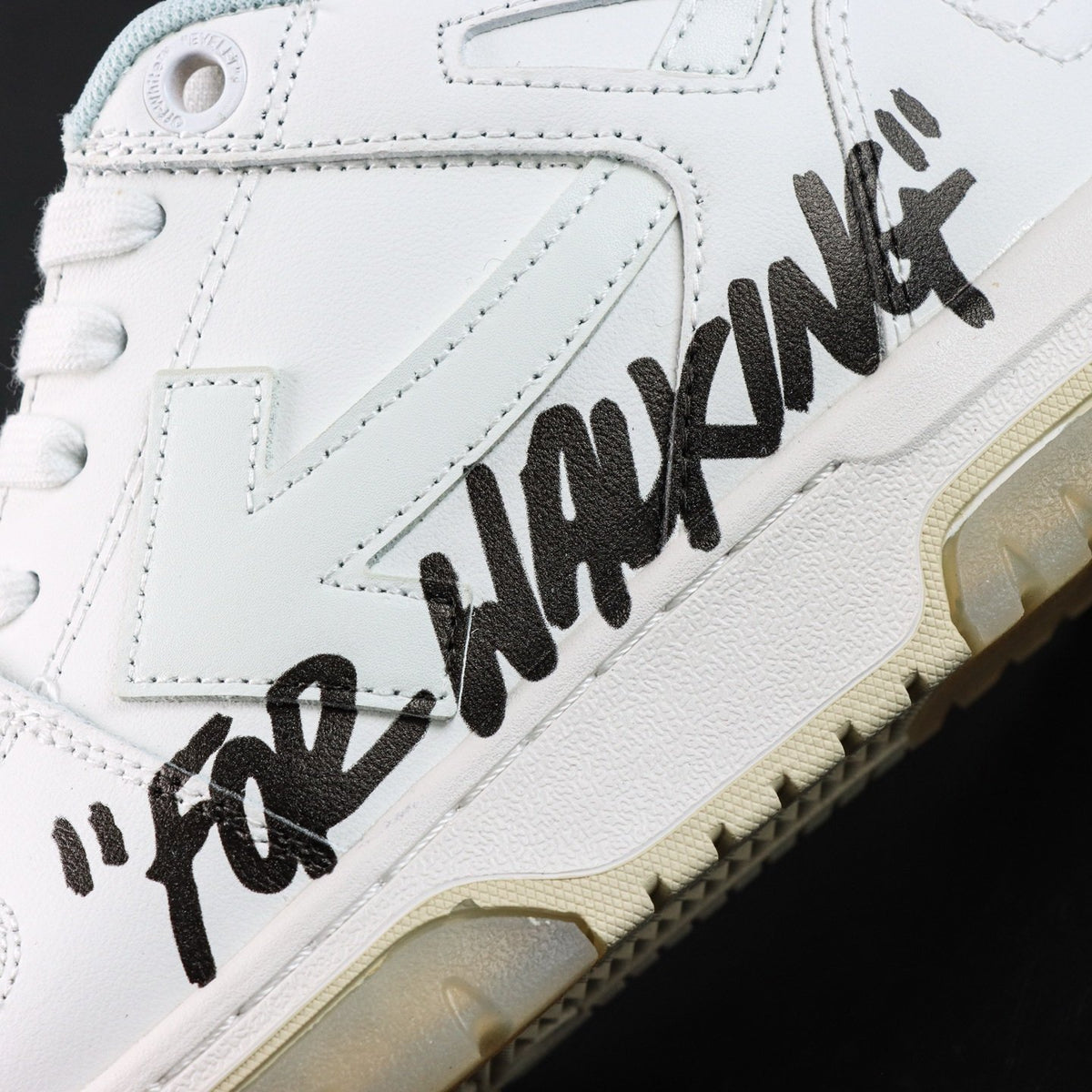 Off-White Out Of Office 'Blanc For Walking' — vue 8