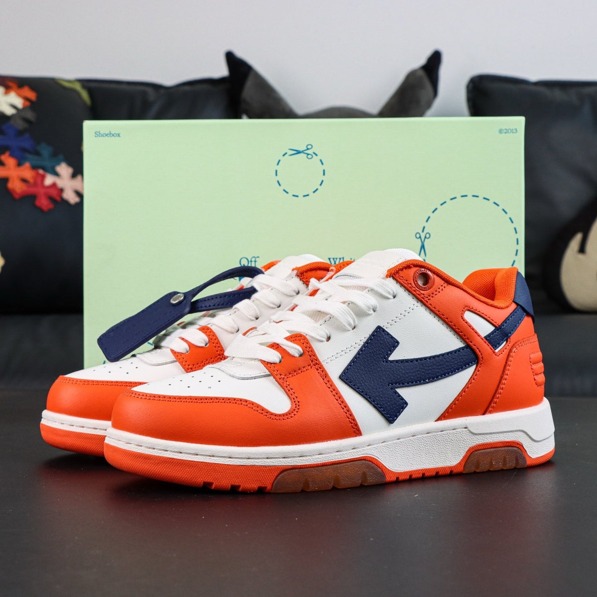 Off-White Out Of Office 'Orange Bleu Marine' — vue 16
