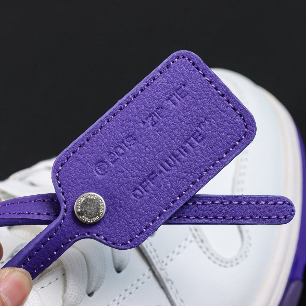 Off-White Out Of Office 'Blanc Violet' — vue 3