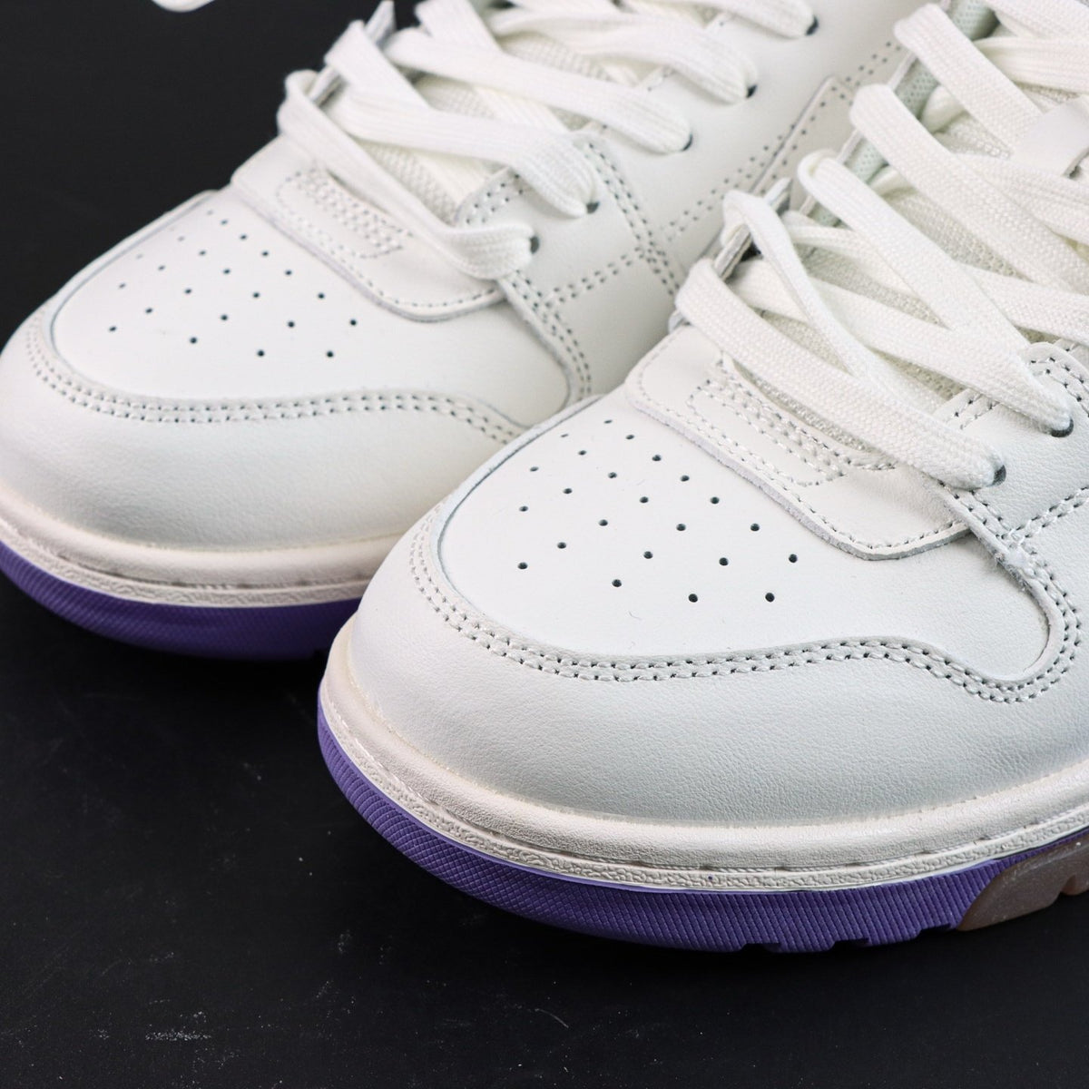 Off-White Out Of Office 'Blanc Violet For Walking' — vue 13