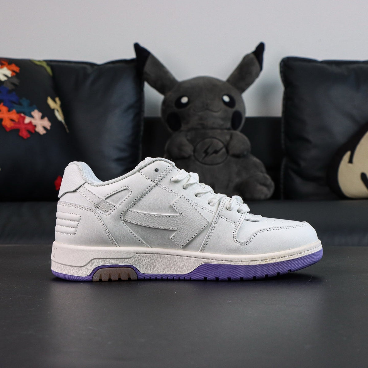 Off-White Out Of Office 'Blanc Violet For Walking' — vue 14