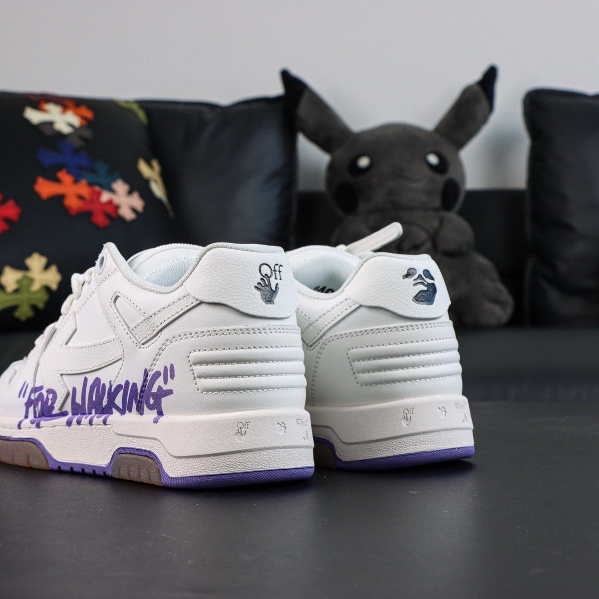 Off-White Out Of Office 'Blanc Violet For Walking' — vue 15