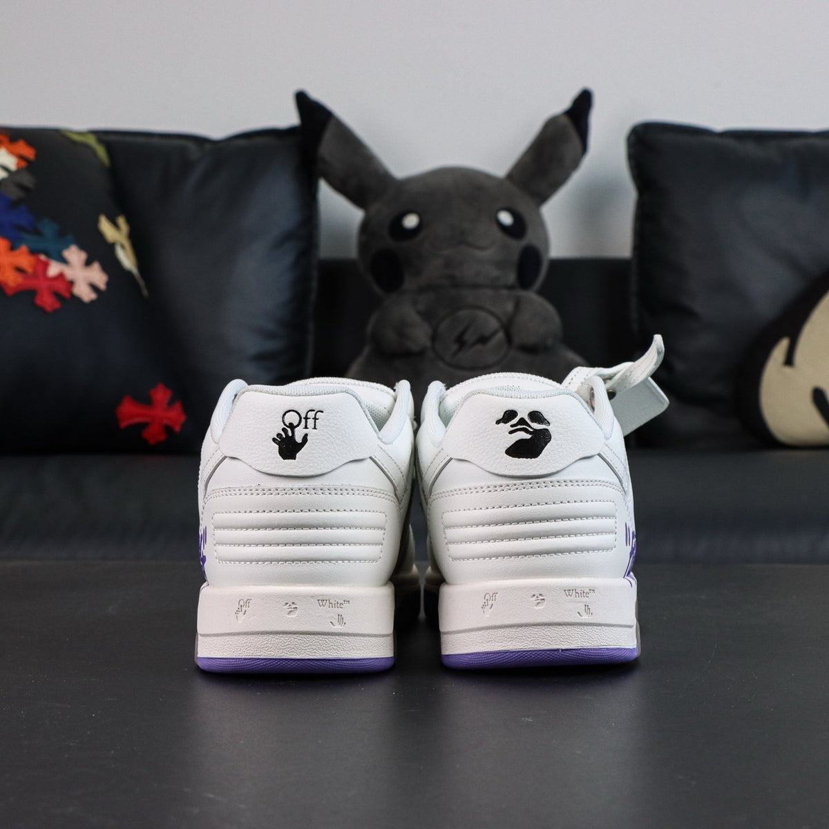 Off-White Out Of Office 'Blanc Violet For Walking' — vue 18