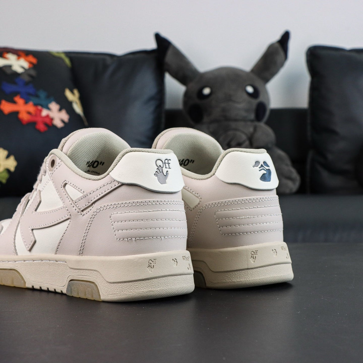 Off-White Out Of Office 'Beige Écru' — vue 16