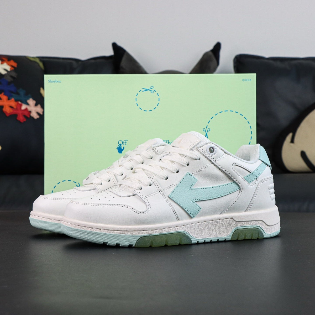 Off-White Out Of Office 'Blanc Turquoise' — vue 16