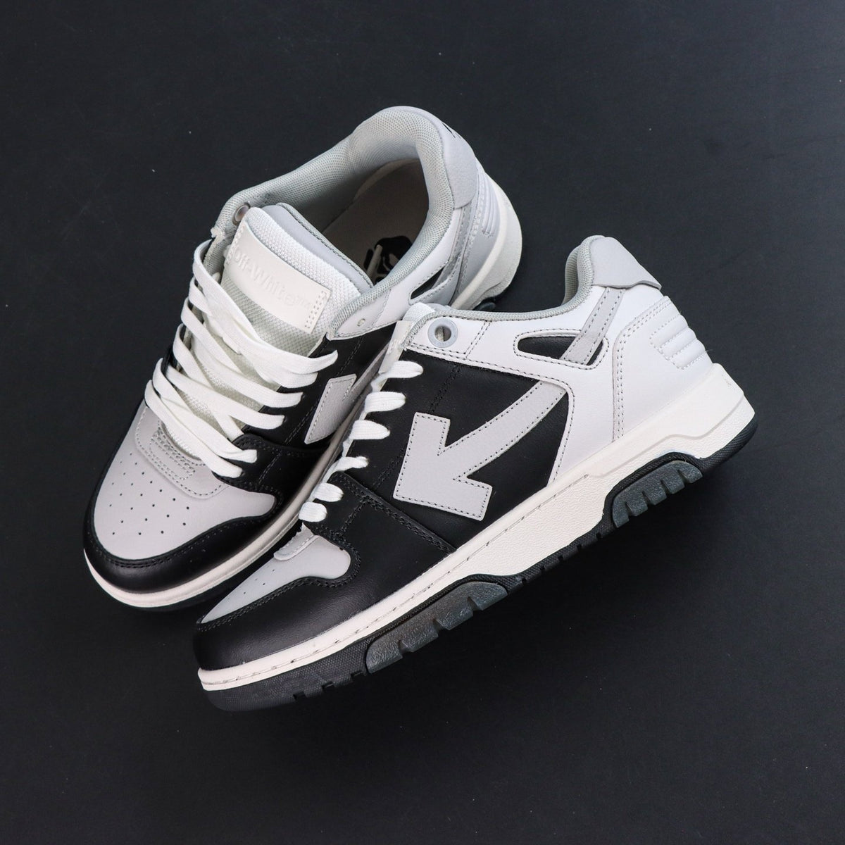 Off-White Out Of Office 'Blanc Noir Classique' — vue 11