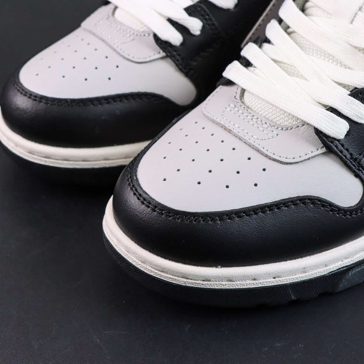 Off-White Out Of Office 'Blanc Noir Classique' — vue 13