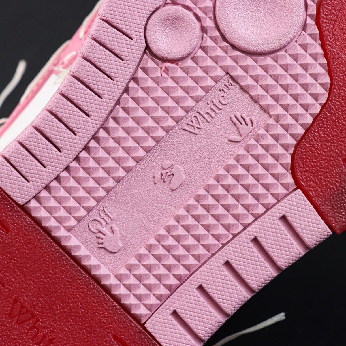 Off-White Out Of Office 'Rose Bonbon' — vue 7